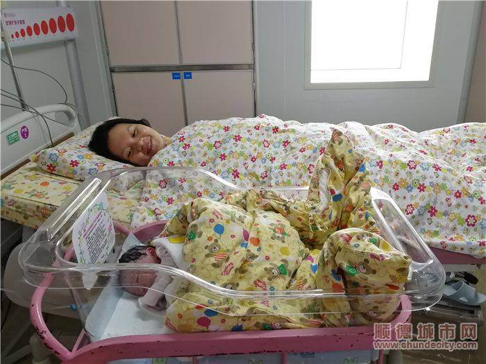 二胎妈妈终于诞下了小靓仔。.png