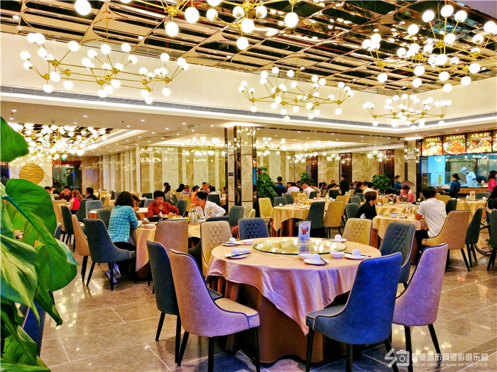 d3a4320201012121946485415.jpg 4 savanna.jpg