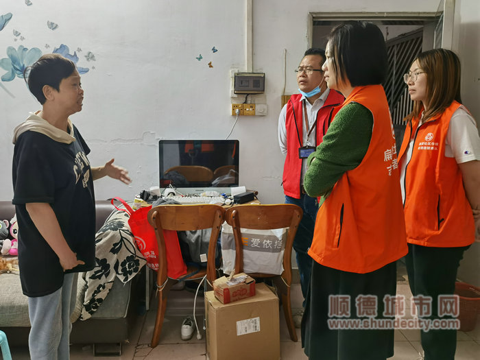 2.每一次入户宣传，都拉近与居民的距离。.jpg