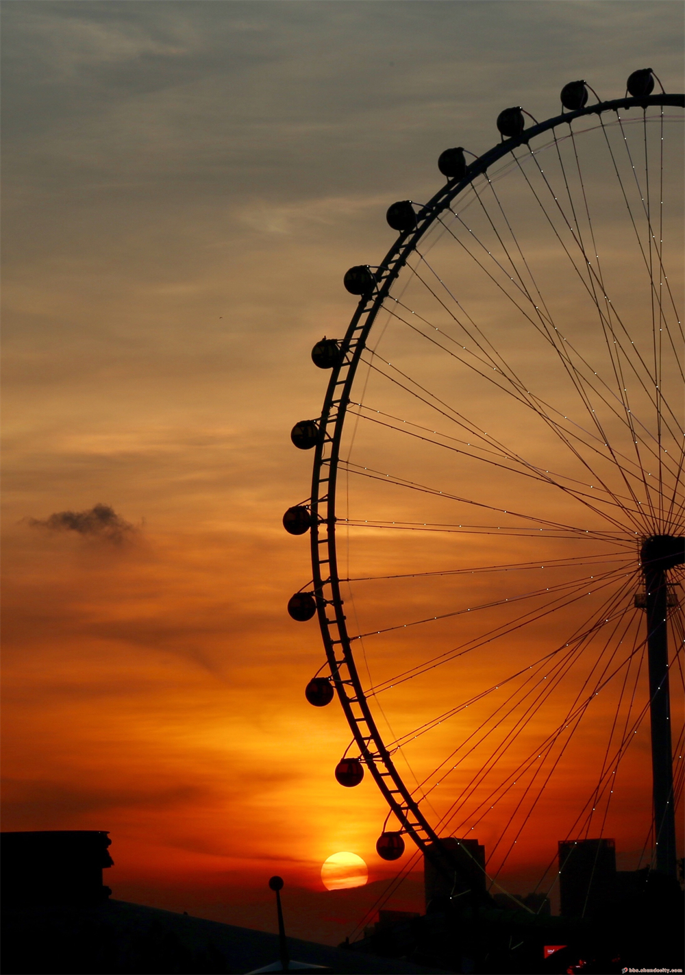 视频谁心中还没个摩天轮情结夜晚的时候也太炫啦