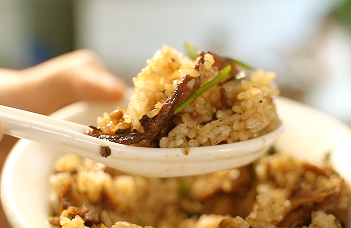 shundeplus/images/article/2021/09/18/c74cf20210918192117551193.jpg 勺起黄鳝饭2.jpg