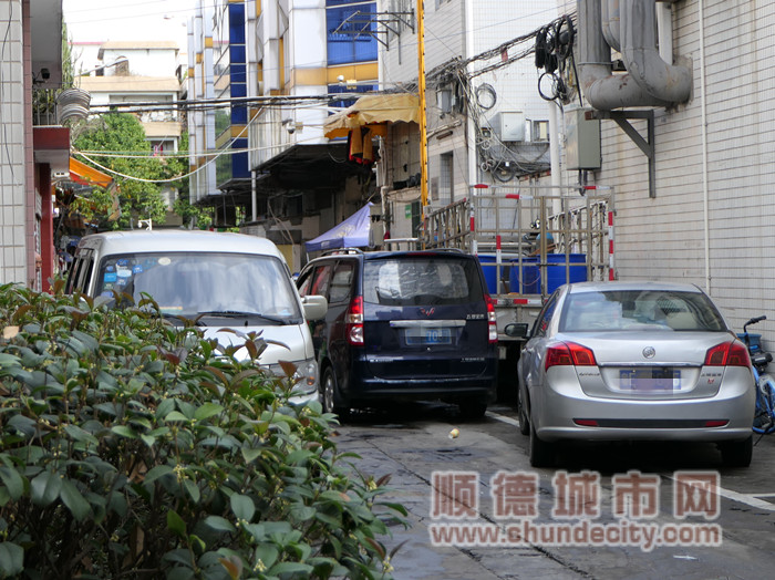 府又市场塞车_副本.jpg