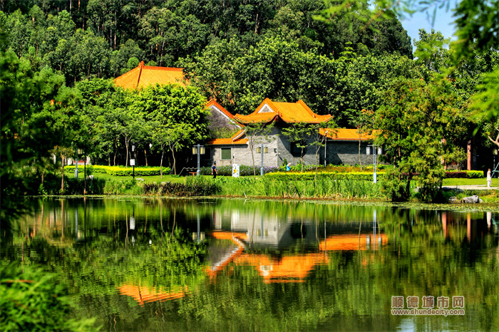 梁兆權(quán)_副本.jpg