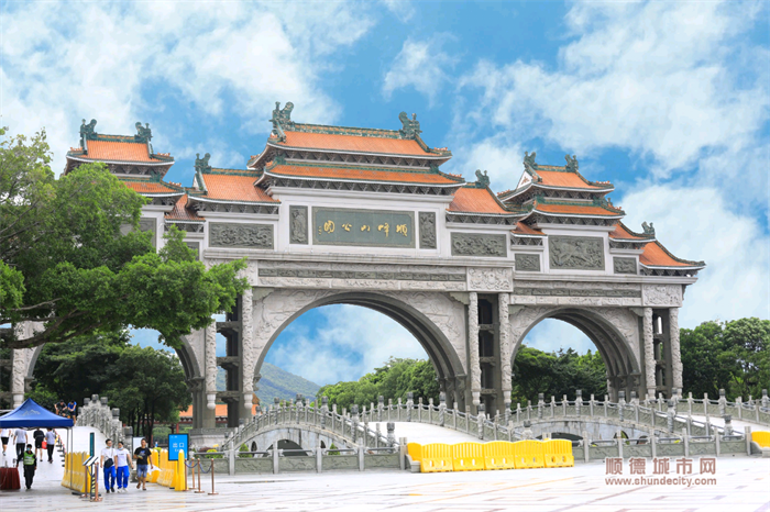 岑炳超_副本.png