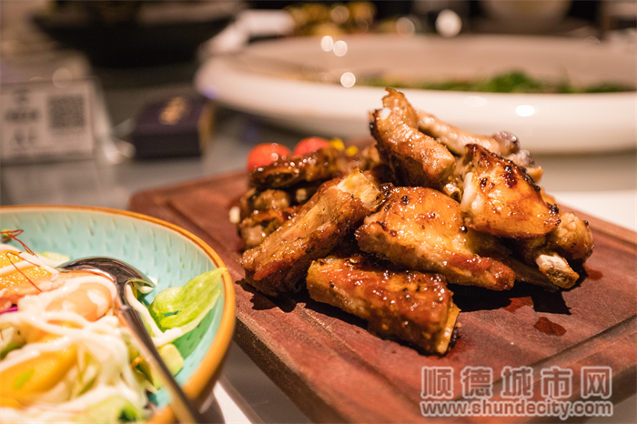 翁英豪-排骨.jpg