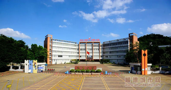 均安顺峰小学。.jpg