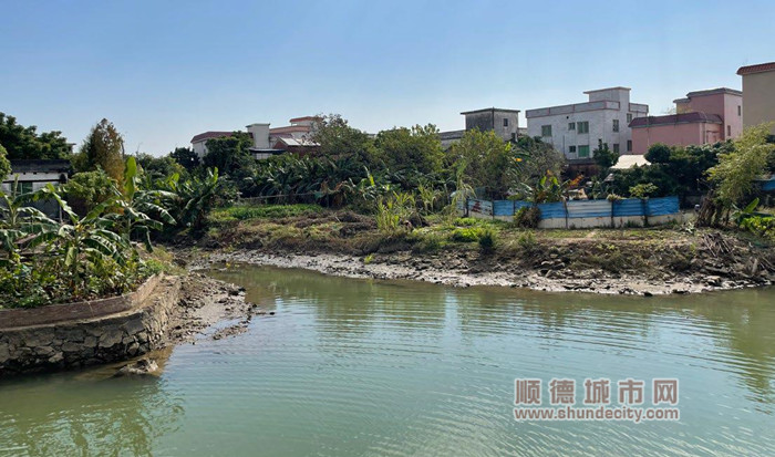 新增拱橋，串聯(lián)慢行系統(tǒng)，構(gòu)建多層次濱水空間-提升前_副本.jpg