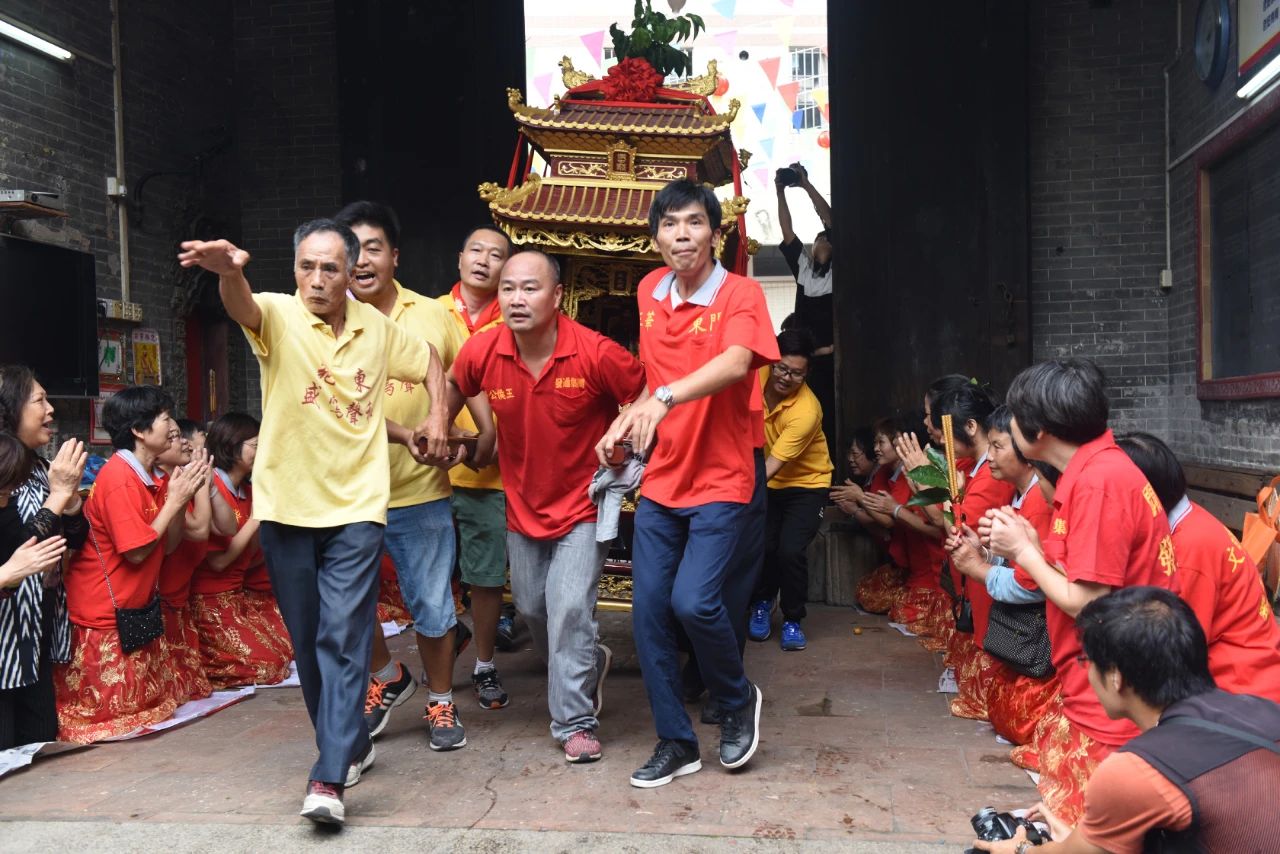 《祈福》梁偉強.jpg
