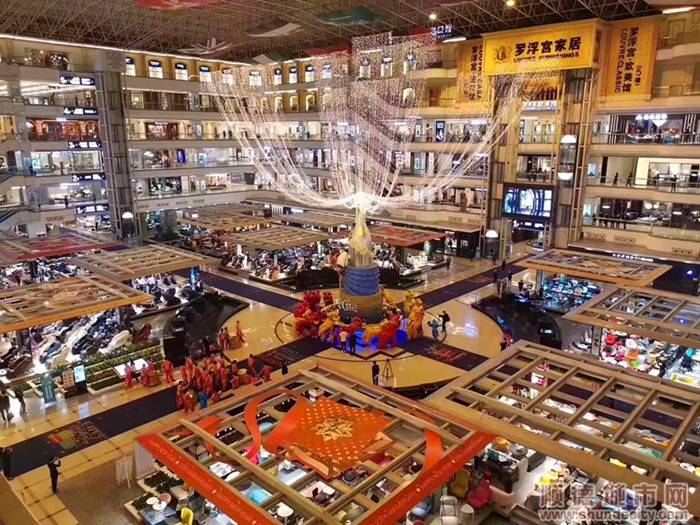 罗浮宫等乐从家具城已全面复工。.jpg