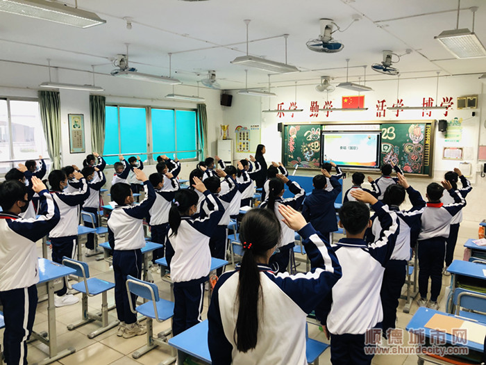 育賢 開學典禮_副本.jpg