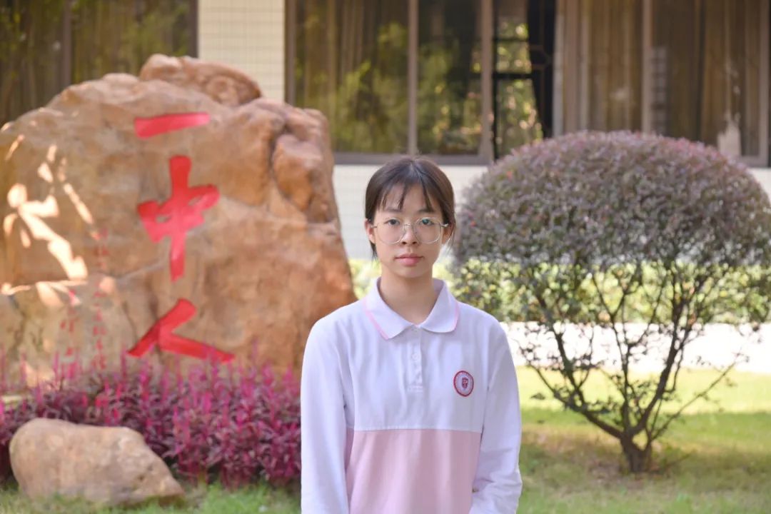 陈绮.jpg