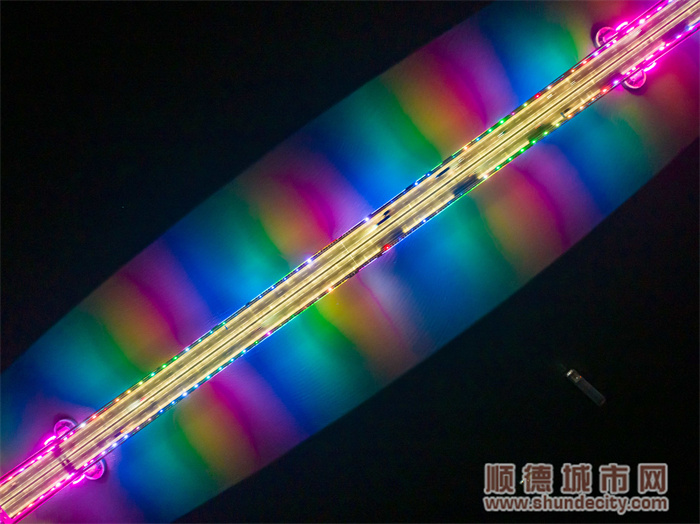 4、夜色中的江顺大桥_副本.jpg