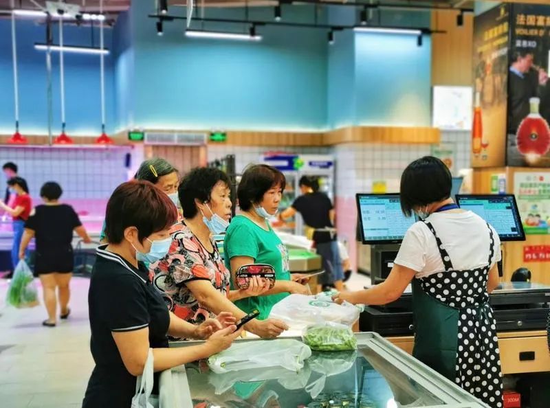 市民可以像逛超市一样逛农贸市场.jpg