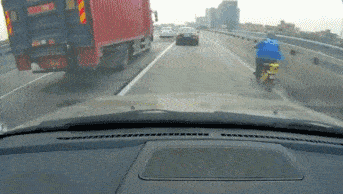 变道.gif