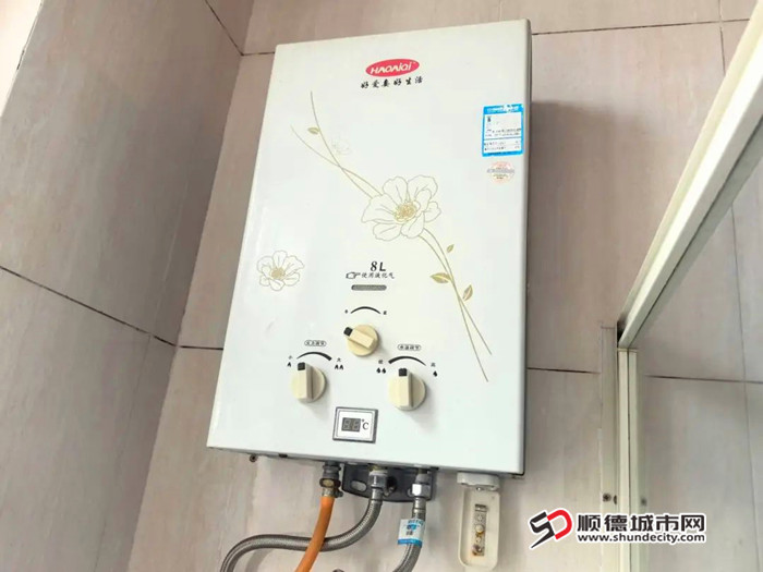 烟道式热水器。.jpg