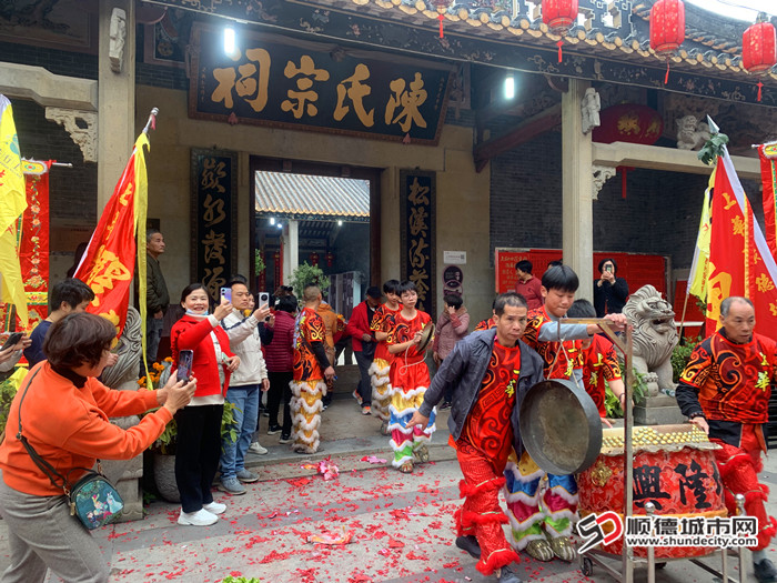 巡游祈福。.jpg