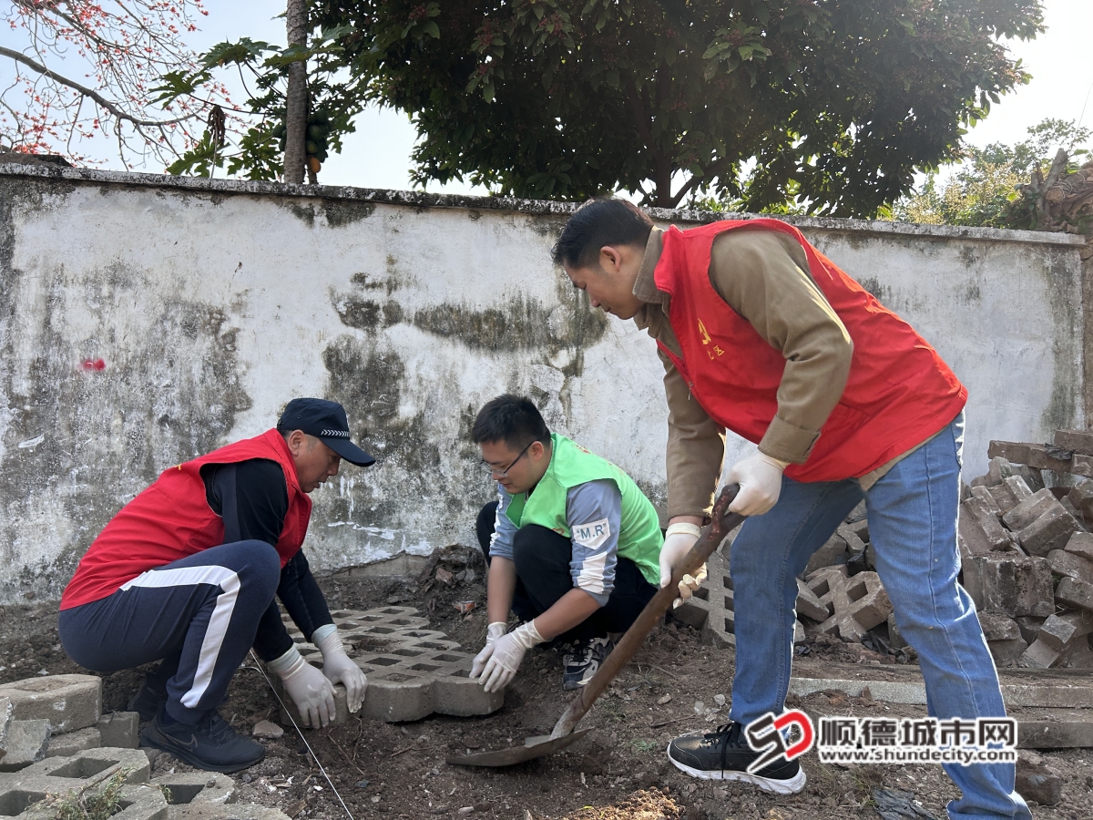 通过组织社区多元力量参与生态微改造，携手铺就“家门口的幸福路”_副本.jpg