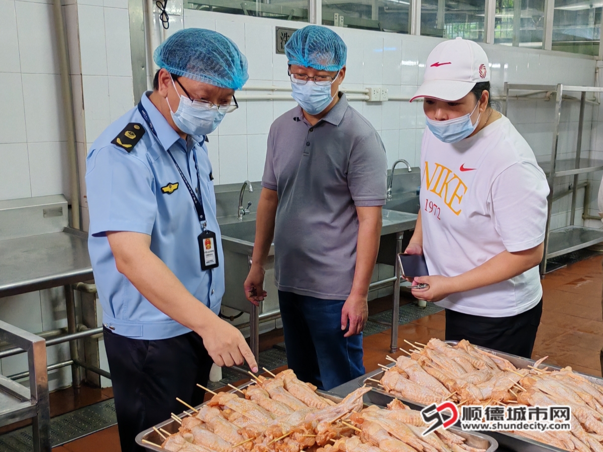 1.大良市场监管所提前介入对高考考点开展食品安全检查_副本.jpg