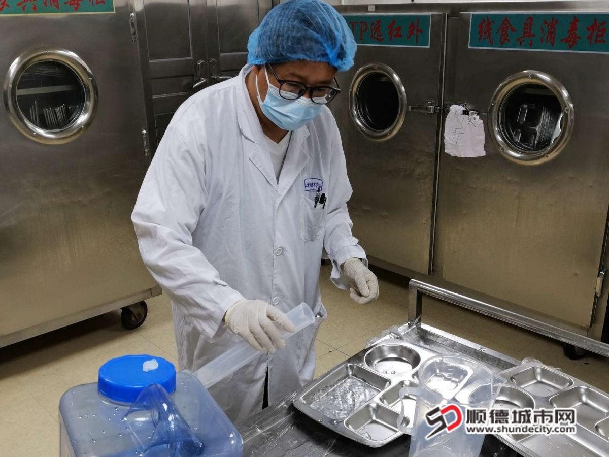 5.检测机构抽检考点食堂复用餐饮用具_副本.jpg