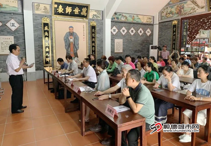 全省离退休干部先进个人张教邦同志向老干部们分享获奖感受_副本.jpg