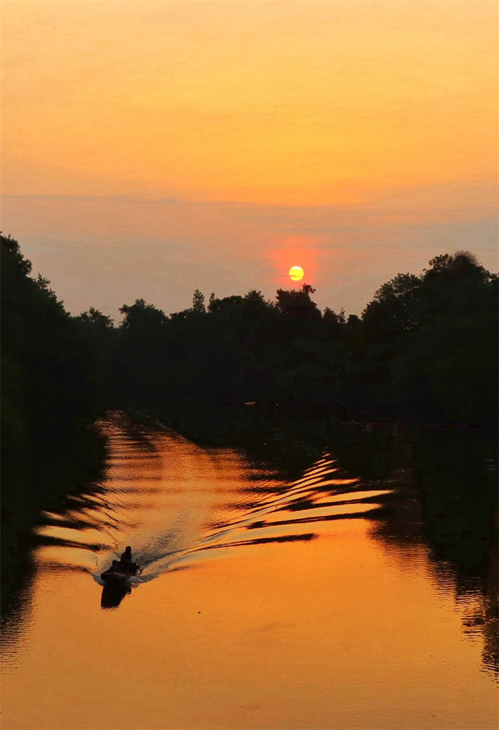 大良李家沙水道 梁兆权.jpg