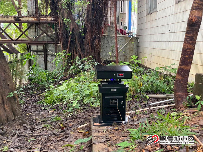 仿生态蚊控系统已在乐从社区河滨公园投放使用。.jpg