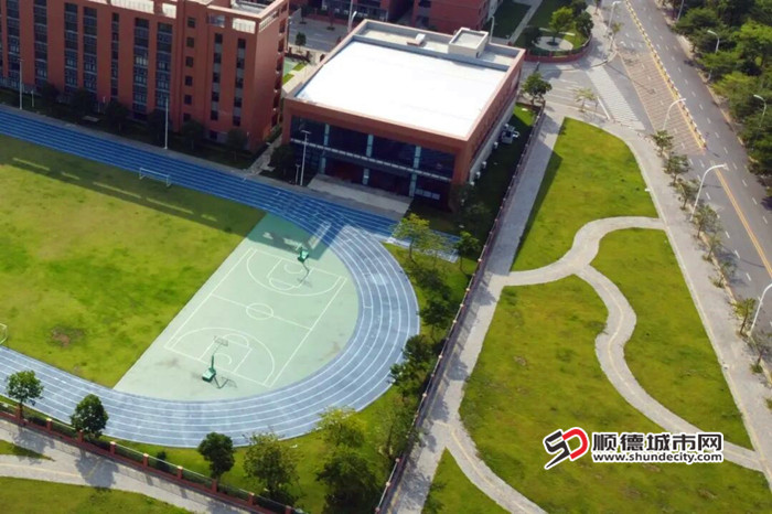 乐从第一实验学校改造前。.jpg