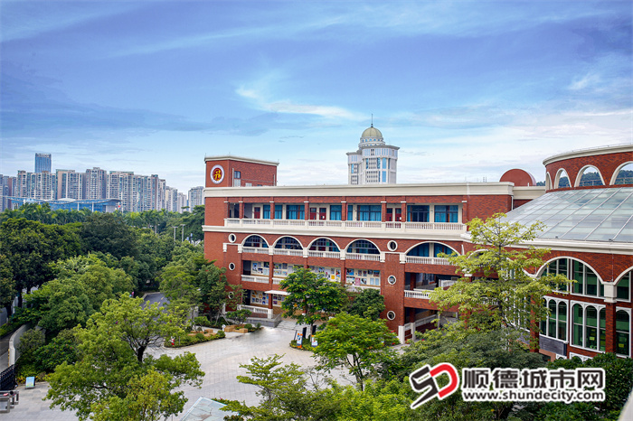 西教学楼（新）.jpg