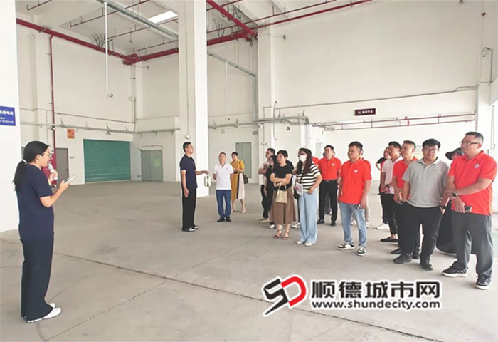 微信图片_2025-10-20_200855_563_副本.jpg