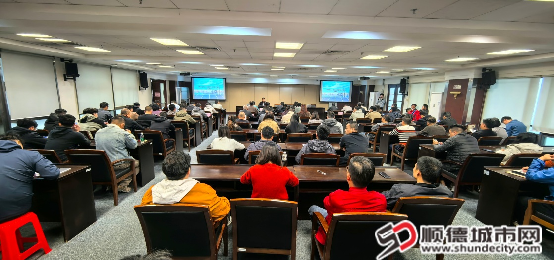 42524ea15d2a9c42a3f512840d12ecc3 (1).jpg