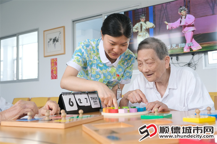 3.0版——分类照护南浦医养结合服务中心(2022年11月)引入安宁疗护病区,实现与前期中心错位发展,覆盖生命全周期关怀。 (2).jpg