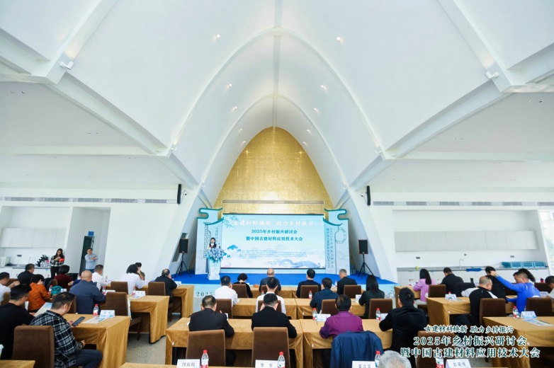 1F8A7659-opq4199401276 (1).jpg