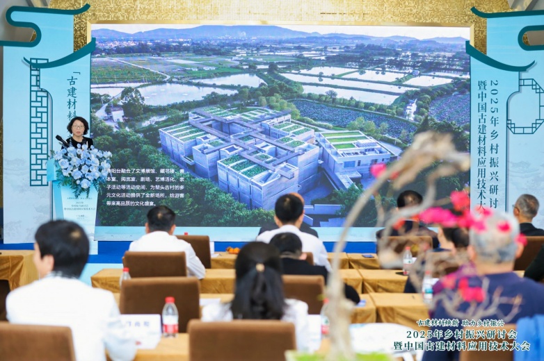 1F8A7795-opq4199359610 (1).jpg