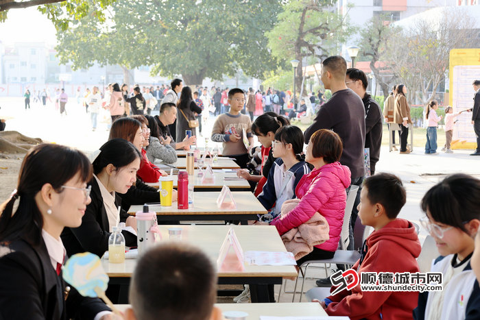 20251227陈村镇中心教育集团艺术展演 (44).jpg