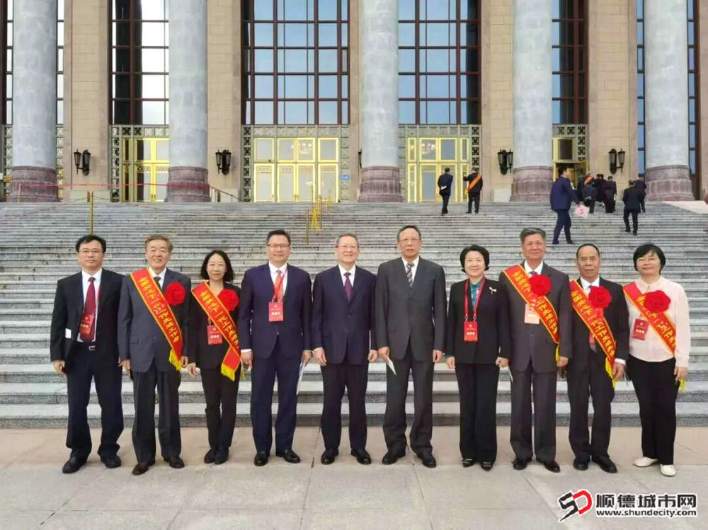 （梁浩尧 右二）.jpg