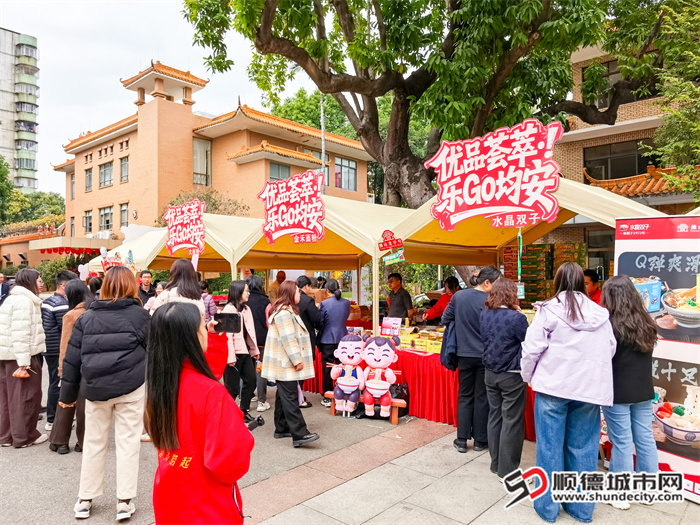 人多 (1)-副本.jpg