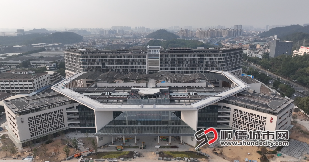 4、广州中医药大学顺德医院（顺德区中医院）易地新建项目预计2025年底基本完工，将打造集医疗、科研、教学、急救、康复等于一体的大型三级甲等中医医院和现代化区域性医疗中心。2_副本.png