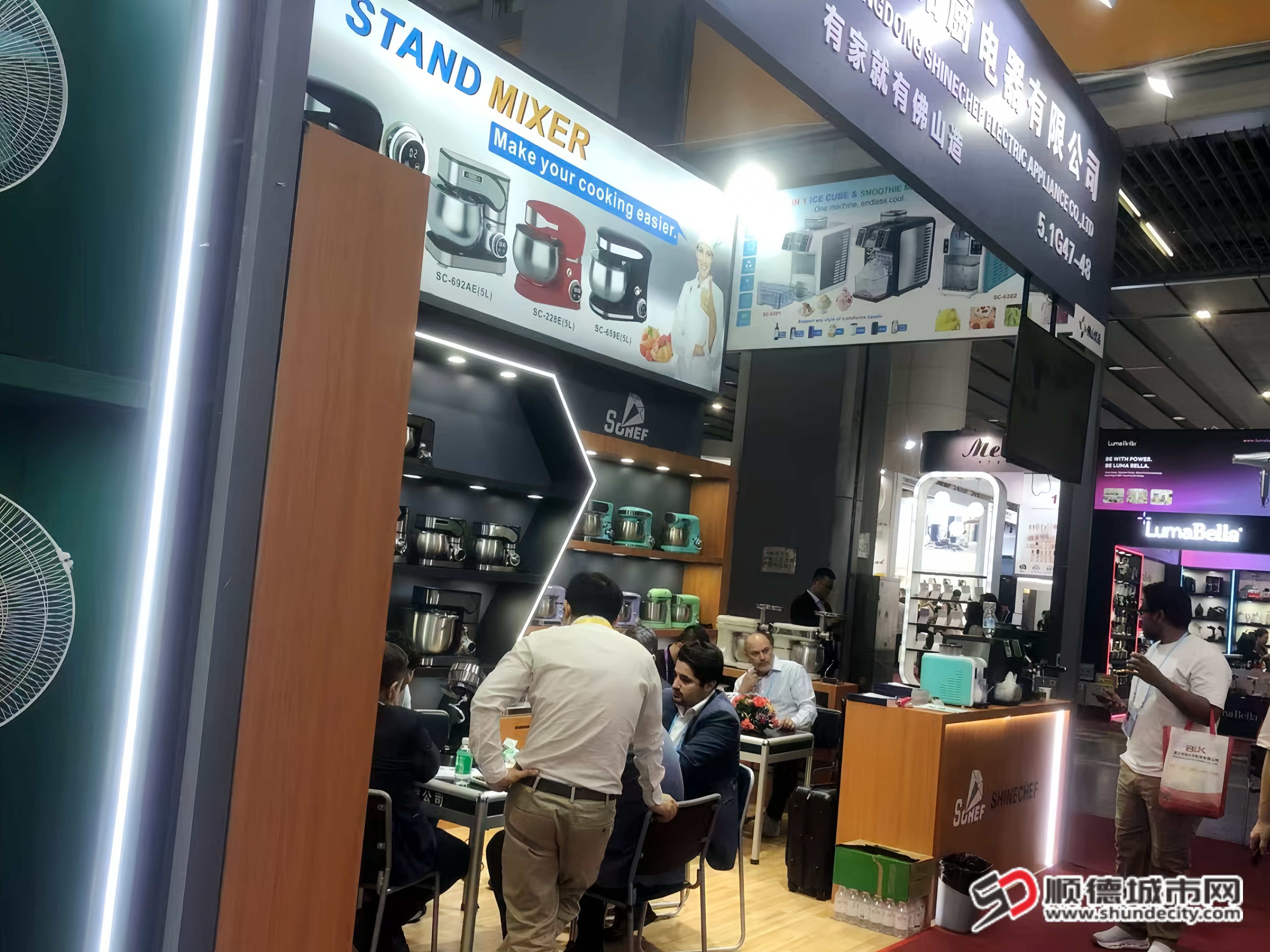 广东钻厨电器有限公司展位。.jpg