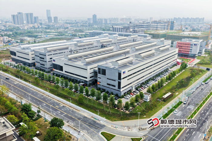 德冠创新中心启用.jpg